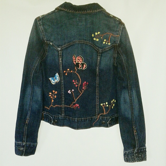 Jean Jacket With Butterfly Embroidery - Picture 2 of 4